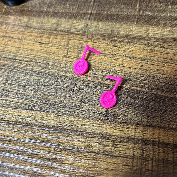 Mattel Monster High I Love Shoes Draculaura Doll with Shoe Collection - Picture 7 of 10